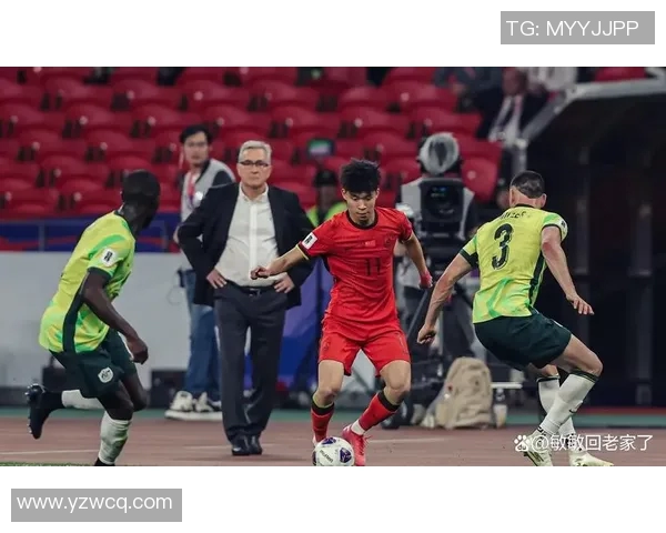 男生如何热情讨论足球明星的魅力与成就分享心得与见解